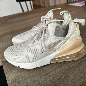Women’s Nike AirMax 270 6.5